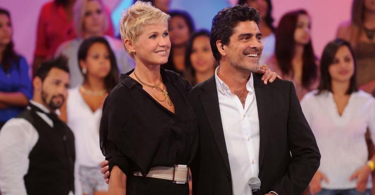 Namorado de Xuxa Junno Andrade anuncia que será avô pela primeira vez