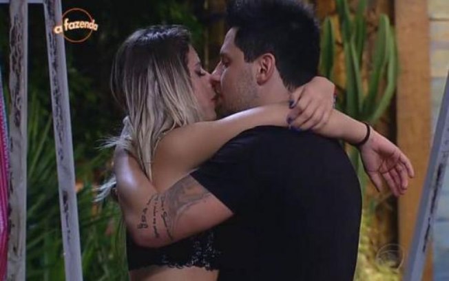 Ana Paula Minerato revela que terminou com Thiago Servo após agressões