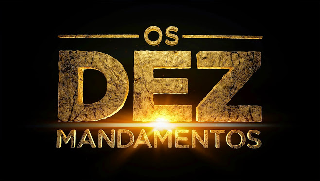 Ator de Os Dez Mandamentos posta foto pelado; veja