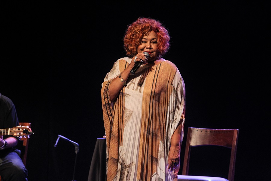 Alcione canta no Teatro Rival