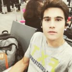 Nicolas Prattes no Aeroporto Internacional do Rio de Janeiro