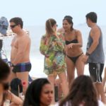 Camila Pitanga e Ingrid Guimarães curtem dia de praia com as filhas (Andre Freitas: AgNews)