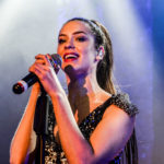 Sophia Abrahão faz show intimista em São Paulo (Francisco Cepeda: AgNews)