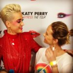 Katy Perry e Fernanda Rodrigues conversam