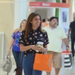 Mariana Goldfarb é flagrada em aeroporto no Rio (Webert Belicio: AgNews)