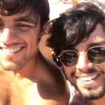 Felipe Simas e Rodrigo Simas na praia da Barra da Tijuca