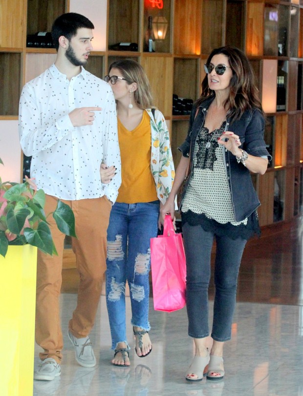 Vinicius Bonemer, Thalita Martins e Fátima Bernardes