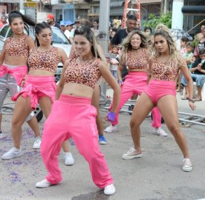 Lexa grava videoclipe de 'Só Depois do Carnaval'