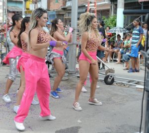 Lexa grava videoclipe de 'Só Depois do Carnaval'