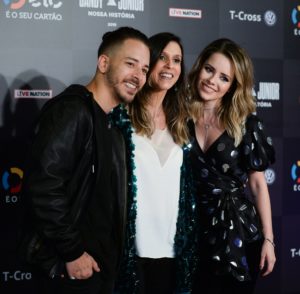 Sandy & Junior com Didi Wagner na coletiva de imprensa