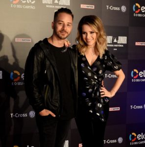 Sandy e Junior na coletiva de imprensa em São Paulo