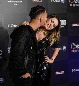 Sandy e Junior na coletiva de imprensa em São Paulo