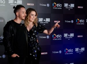 Sandy e Junior na coletiva de imprensa em São Paulo