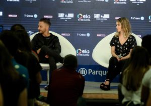 Sandy e Junior na coletiva de imprensa em São Paulo