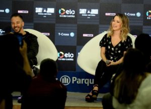 Sandy e Junior na coletiva de imprensa em São Paulo