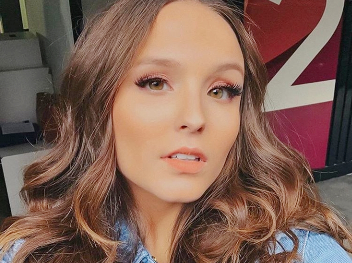 Larissa Manoela fala sobre sua primeira vez: “Aconteceu naturalmente”