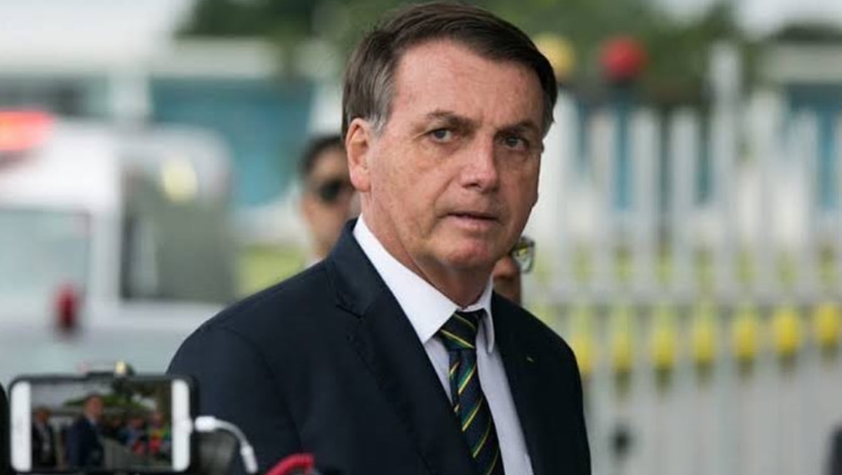 Presidente Jair Bolsonaro testa positivo para coronavírus