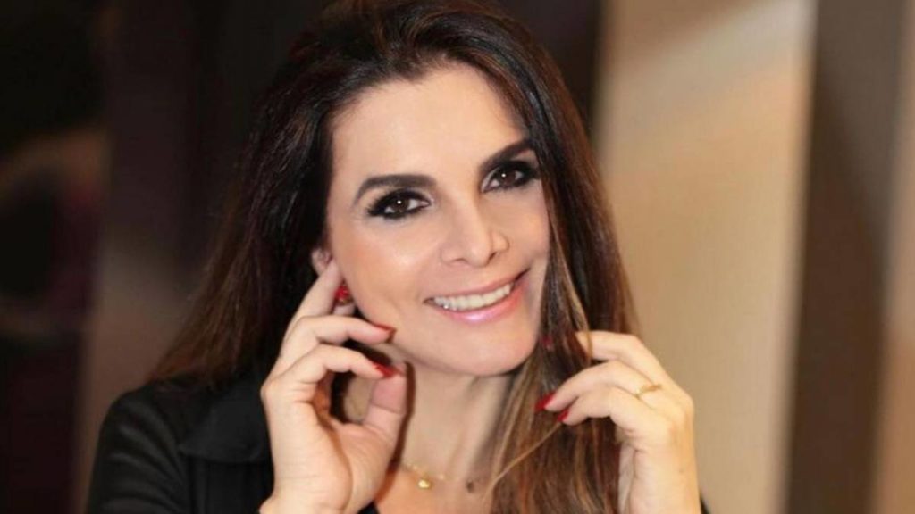 Luiza Ambiel celebra grande marca nas redes sociais e agradece aos fãs