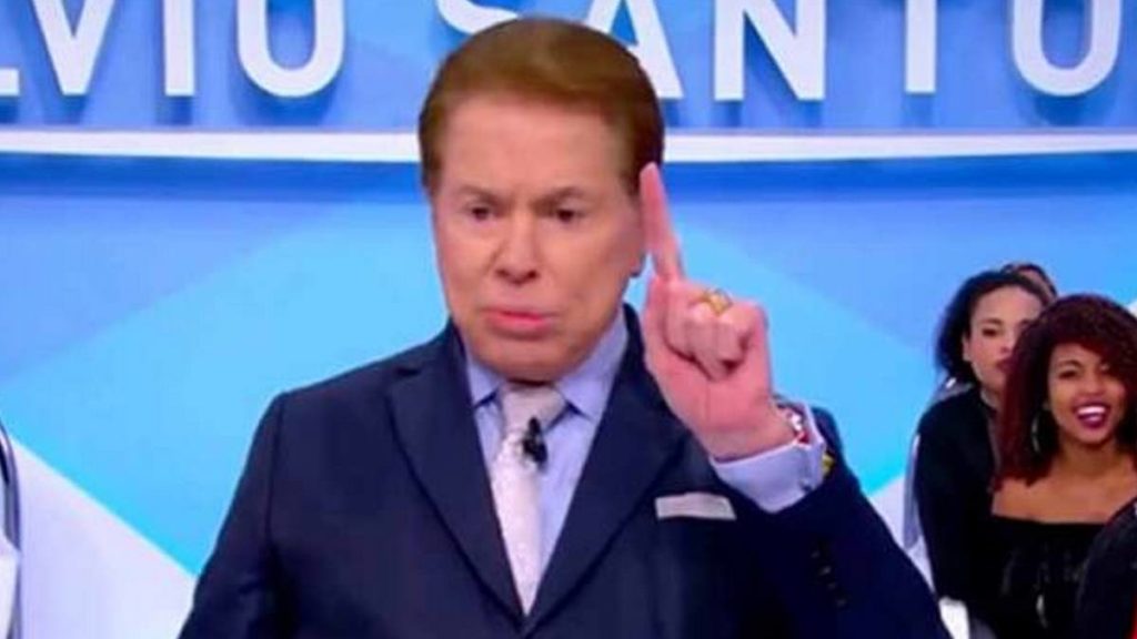 Cintia Abravanel relembra infância e exibe fotos raras do pai, Silvio Santos