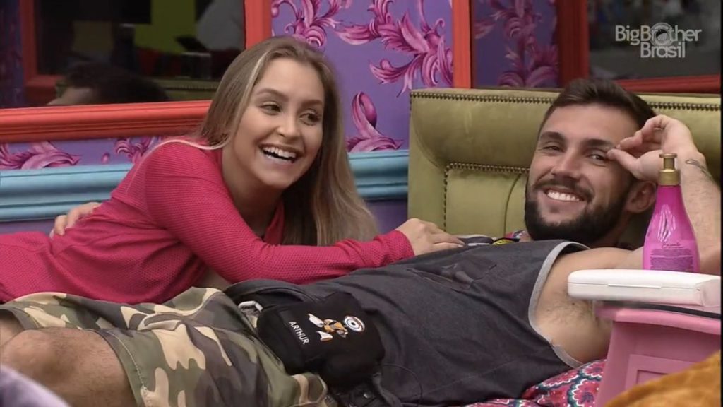 Carla Diaz e Arthur Picoli