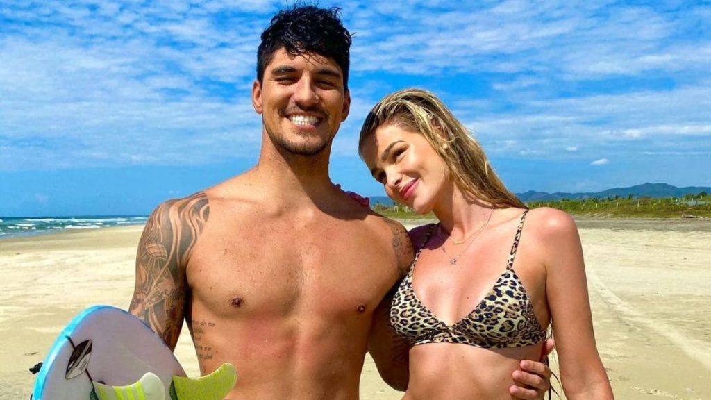 Yasmin Brunet e Gabriel MedinaYasmin Brunet e Gabriel Medina