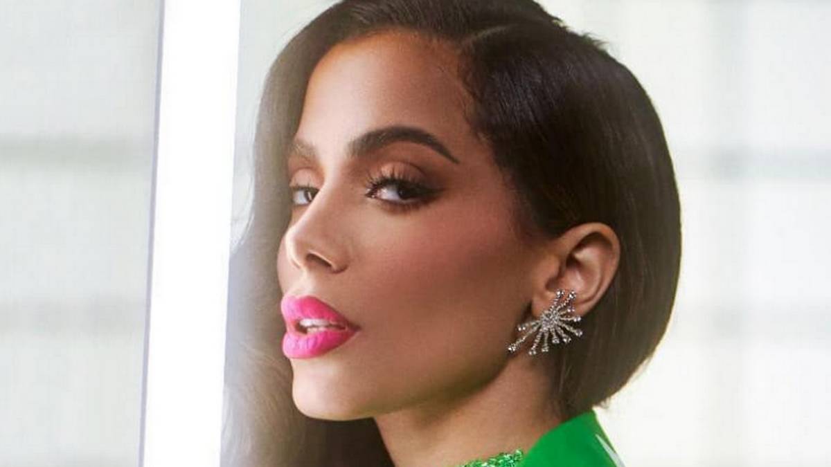 Anitta mobiliza campanha contra Jair Bolsonaro nas redes sociais: “Não dá mais”