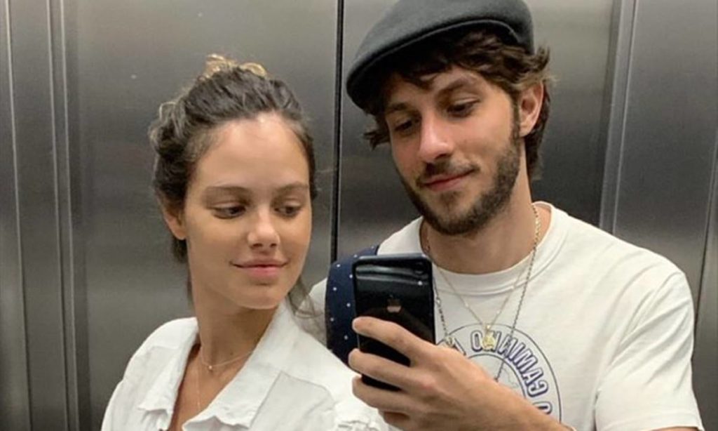 Chay Suede e Laura Neiva