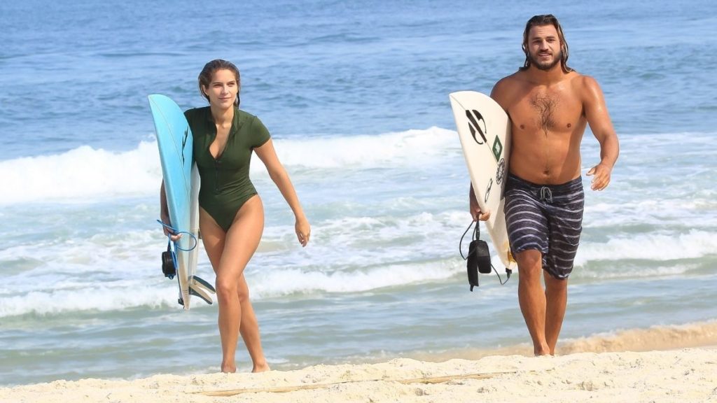 Isabella Santoni e Caio Vaz