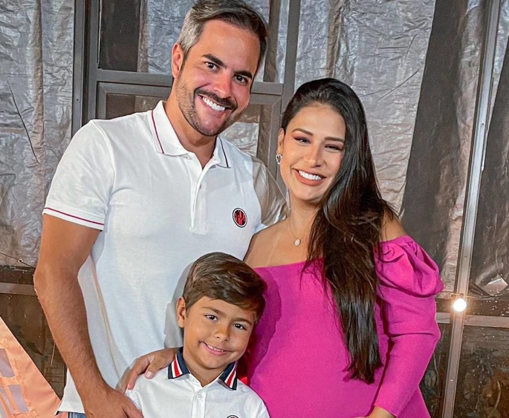 Simone, Kaká Diniz e o filho Henry