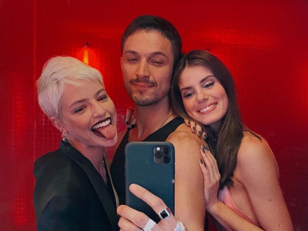 Agatha Moreira, Romulo Estrela e Camila Queiroz