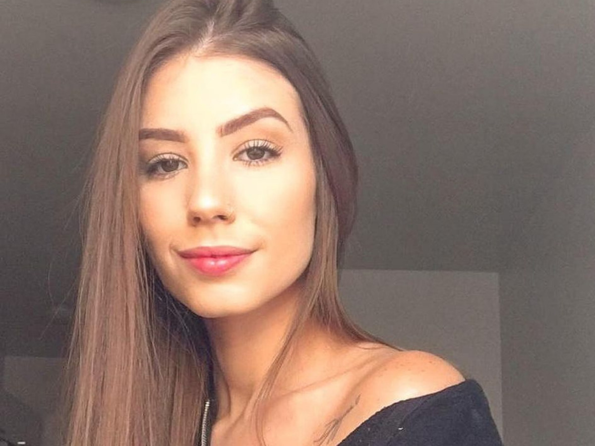 De biquíni, Maria Lina Deggan exibe ‘beleza natural’ e ganha elogios na web