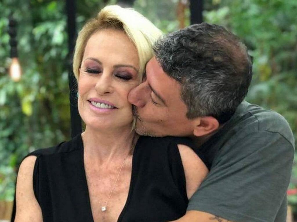 Ana Maria Braga e Tom Veiga, intérprete do Louro José