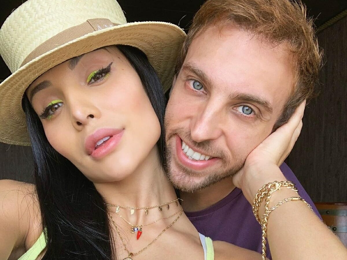 Aline Mineiro e Leo Lins