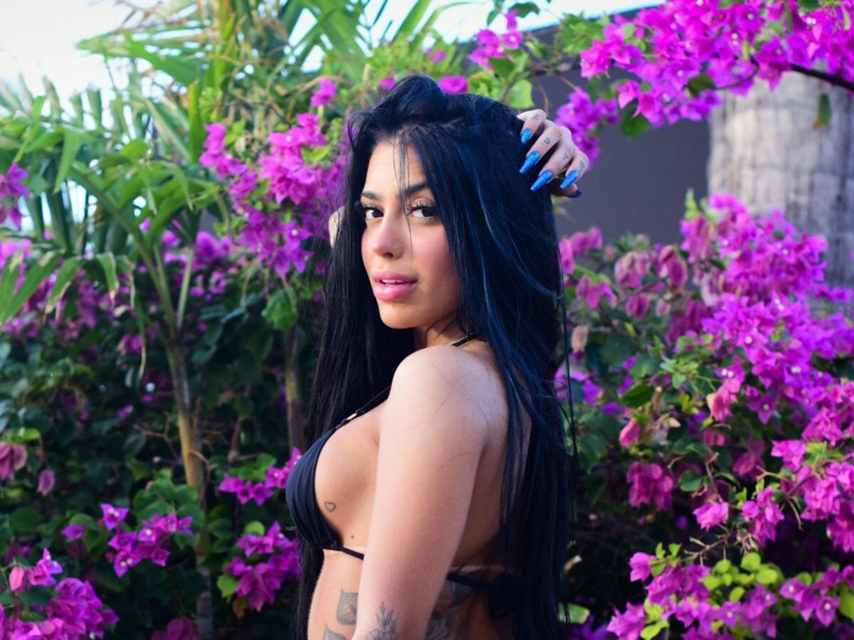 MC Mirella