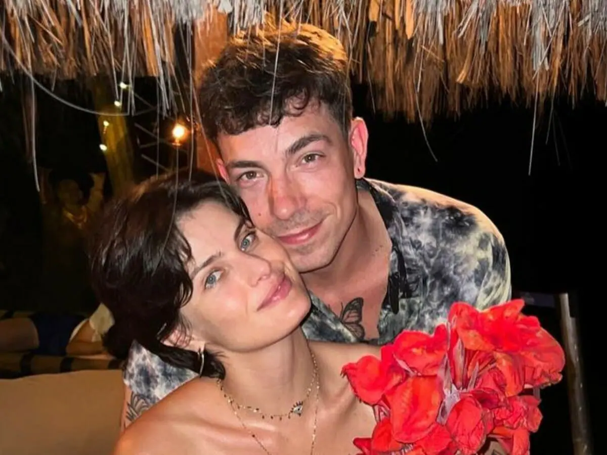 Di Ferrero e Isabeli Fontana