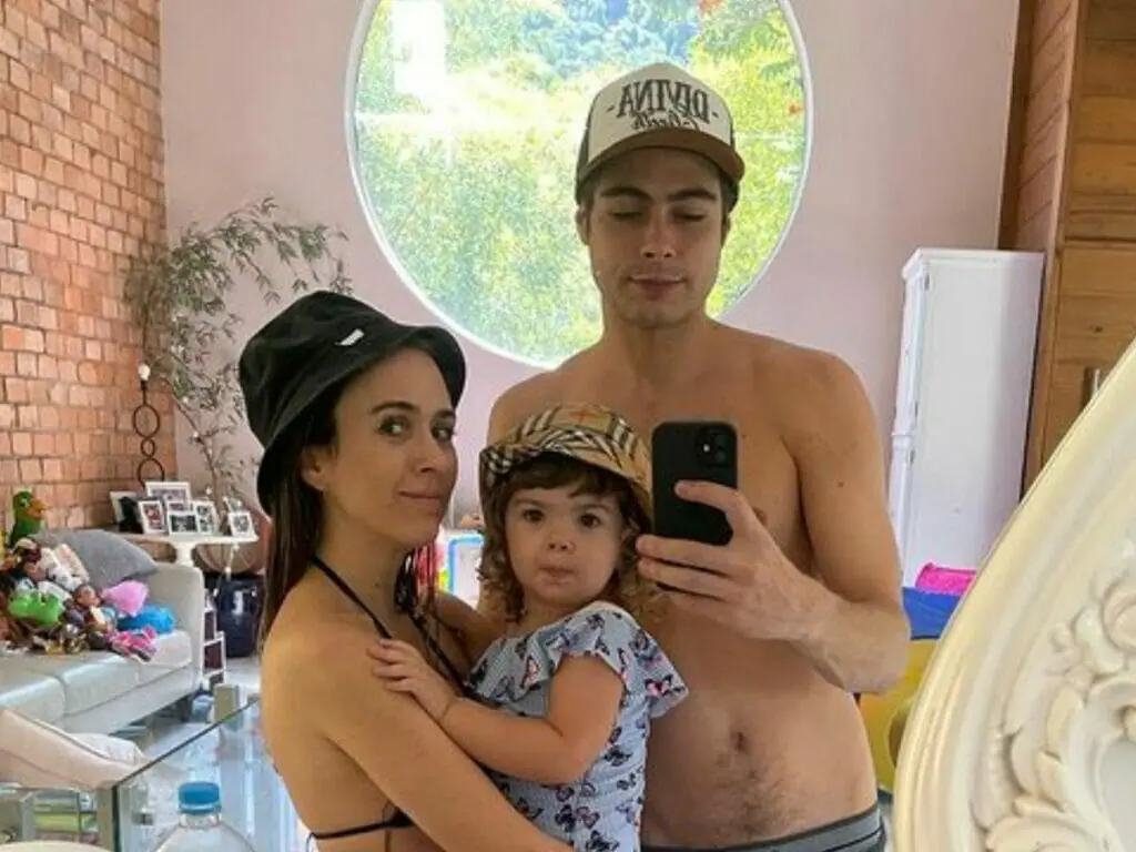 Tatá Werneck, Rafael Vitti e a filha, Clara Maria