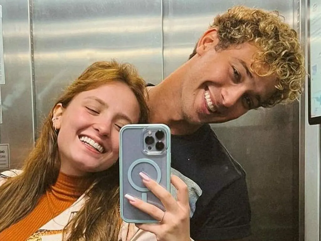 Larissa Manoela e André Luiz Frambach