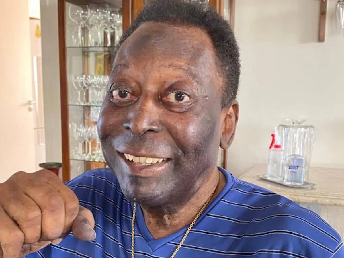 Pelé recebe ordem da Justiça para realizar teste de paternidade