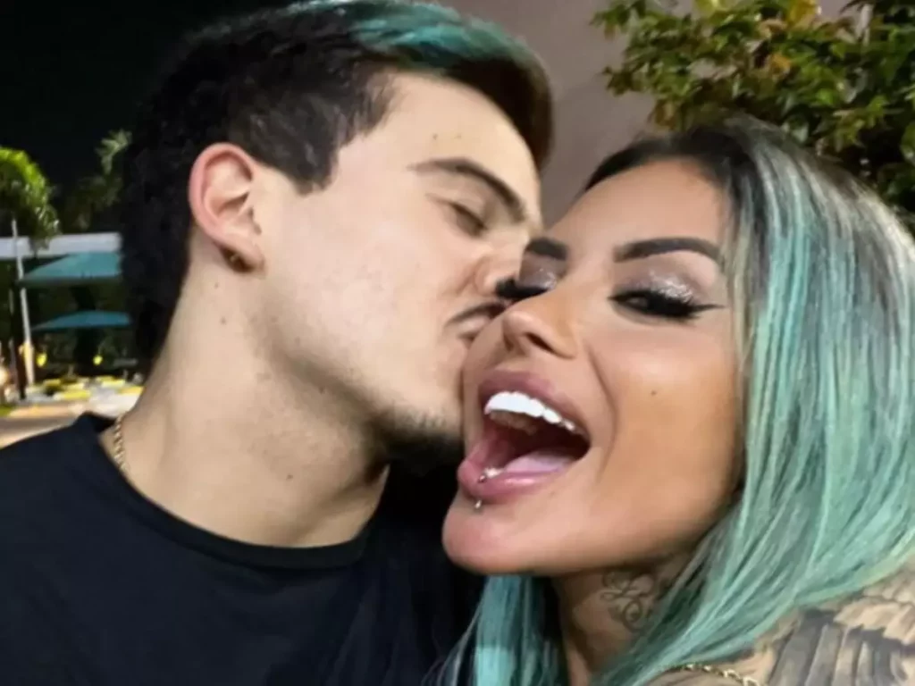 Tati Zaqui e Thomaz Costa