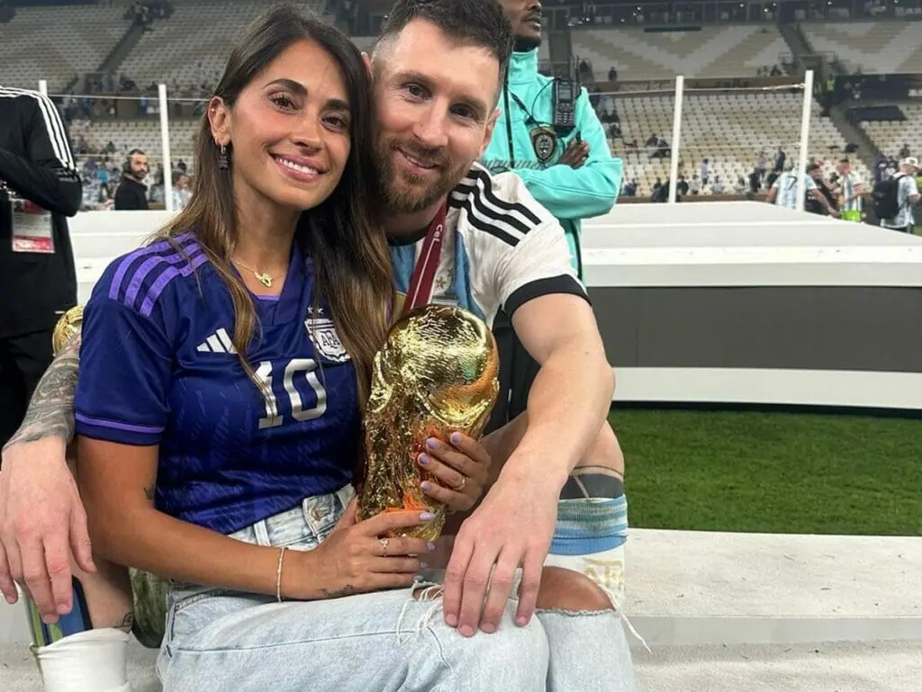 Antonela e Messi