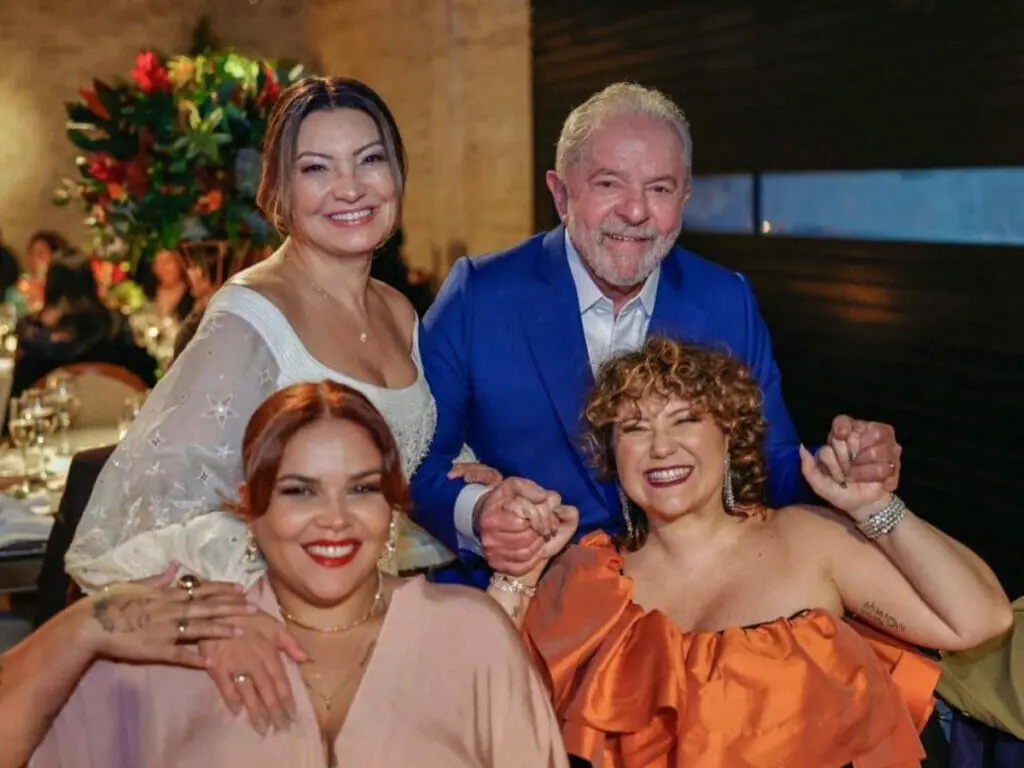 Ju de Paulla e Maria Rita no casamento de Lula e Janja