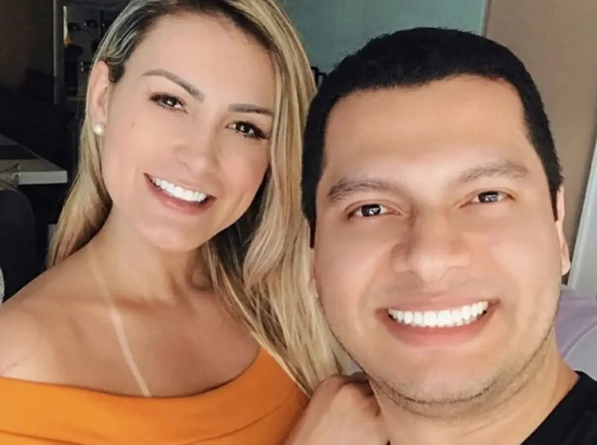 Ex-marido de Andressa Urach leiloa alianças na internet após separação