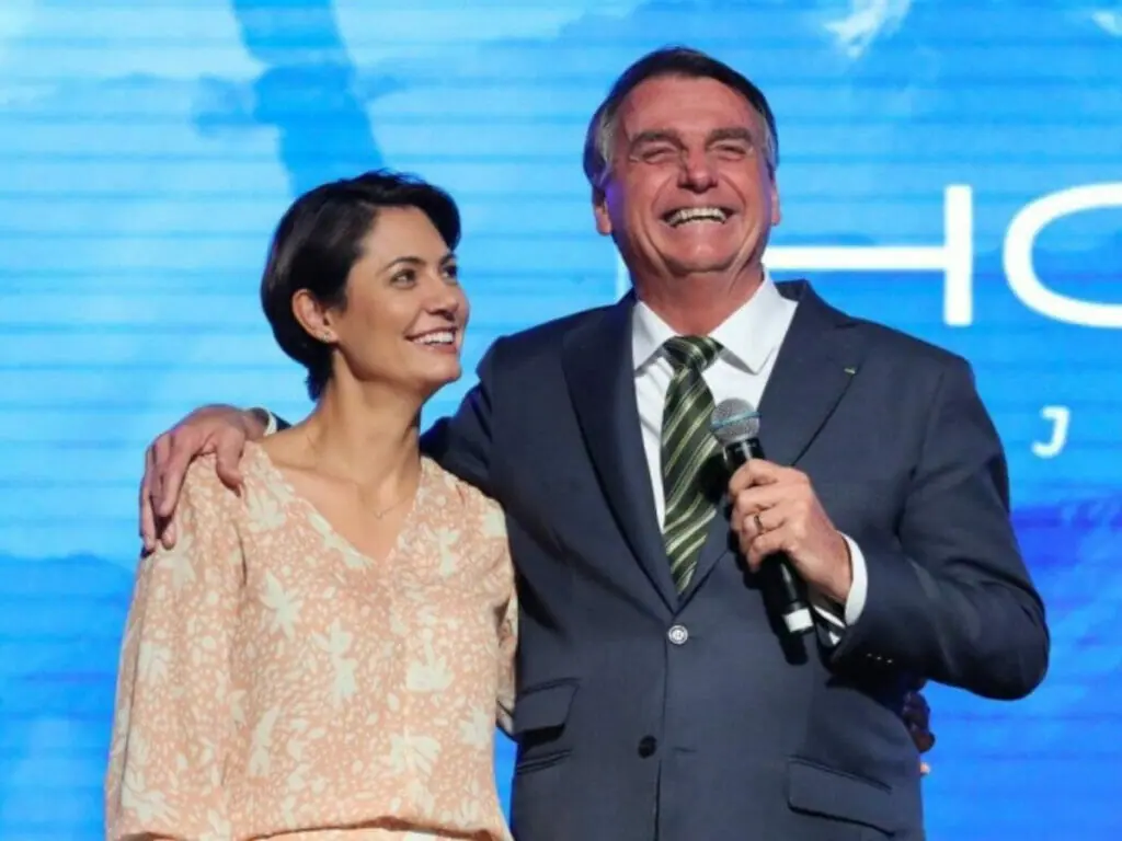 Michelle Bolsonaro e Jair Bolsonaro