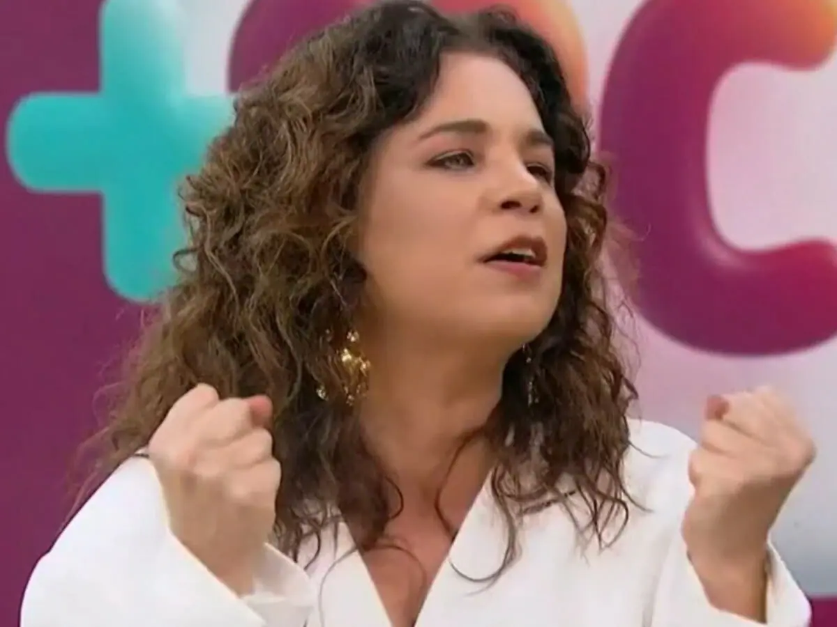 Isabel Teixeira dá conselho para Jade Picon em “Travessia”