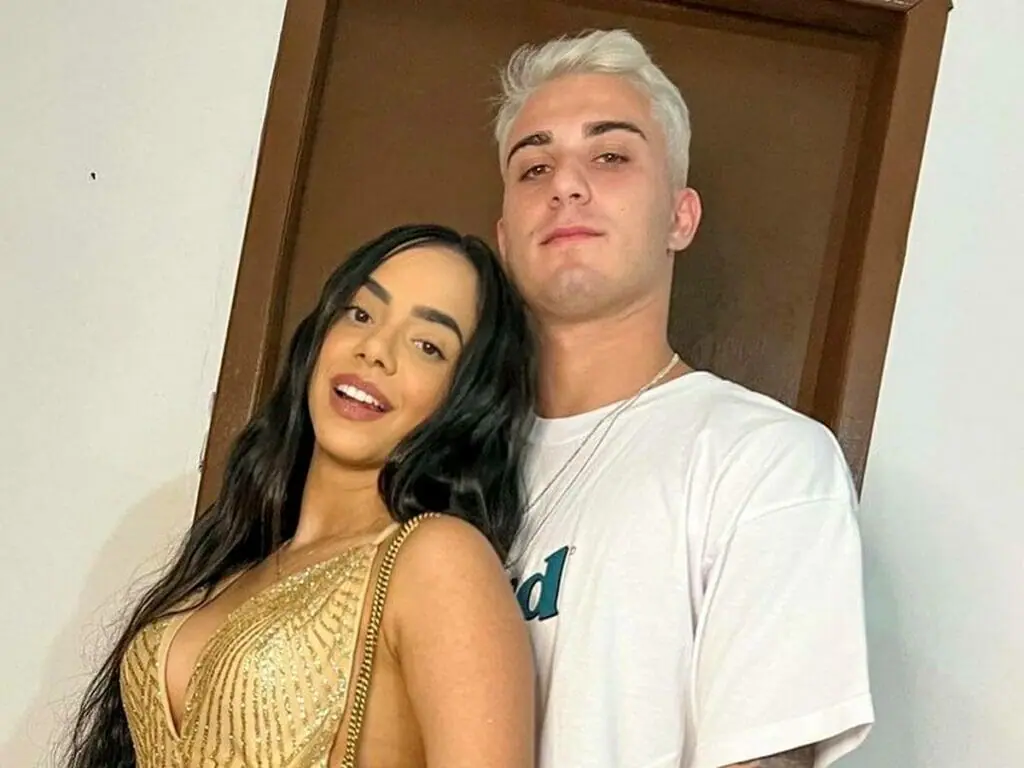 Mariely Santos e André Santis