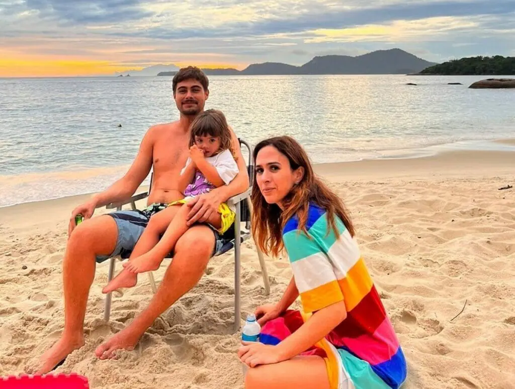 Rafa Vitti, Tatá Werneck e Clara Maria