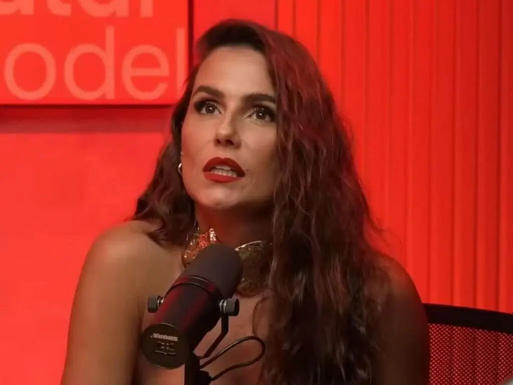 Deborah Secco choca ao revelar que não sente orgasmos com penetração durante o sexo