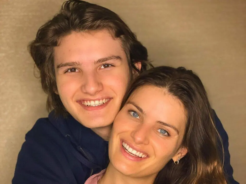 Zion e Isabeli Fontana