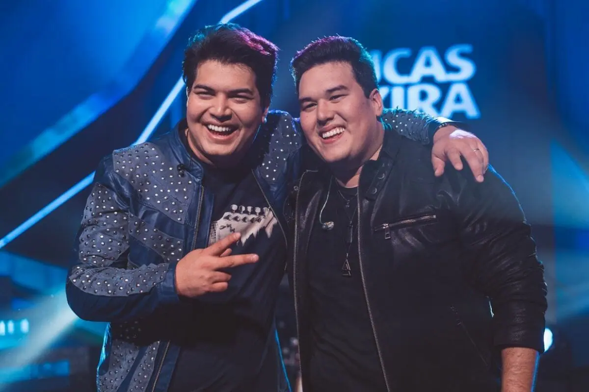 Lucas Akira e Fábio ultrapassam 10 milhões de streamings no álbum de estreia