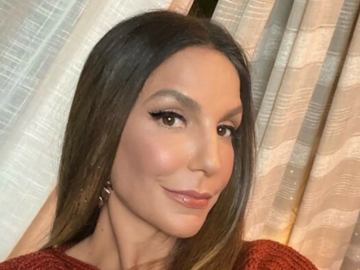 Sem maquiagem, Ivete Sangalo exibe beleza natural na academia